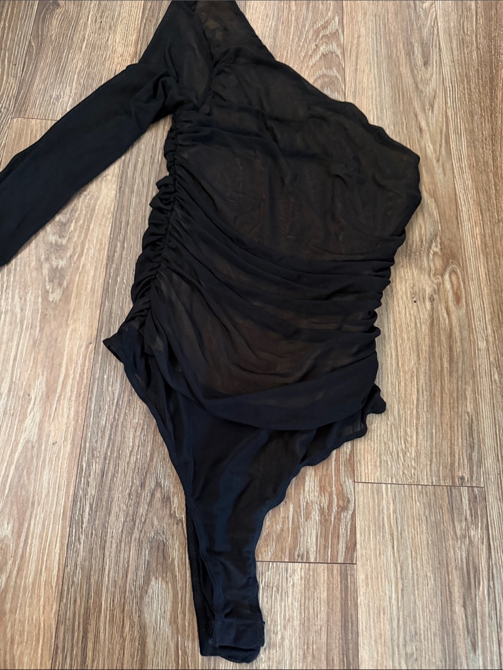 Lulu's Black One-Shoulder Ruched Bodysuit - Picture 7 of 8